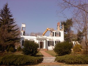 Tappan House being demolished