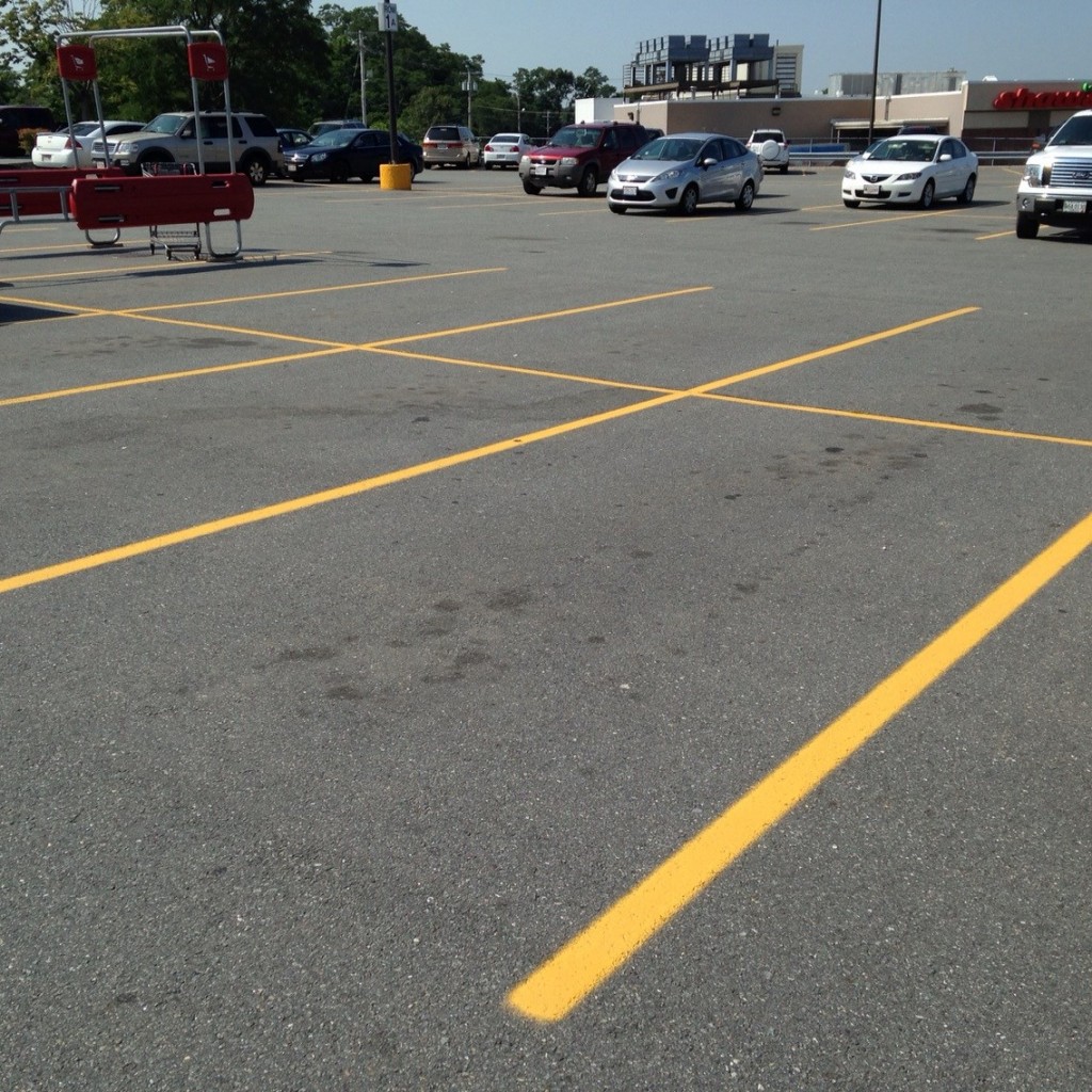 Market Basket, Newburyport, empty parking lot